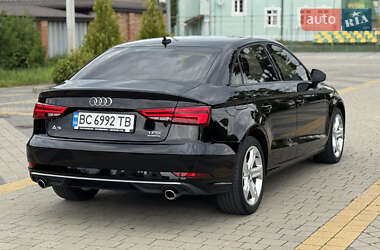 Седан Audi A3 2016 в 