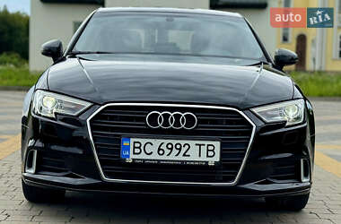Седан Audi A3 2016 в 