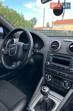 Хэтчбек Audi A3 2009 в 