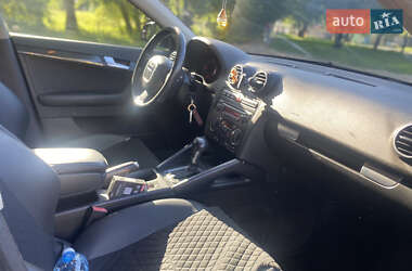 Хэтчбек Audi A3 2005 в 