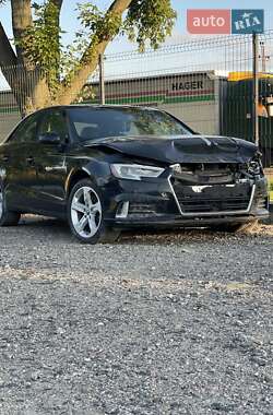 Седан Audi A3 2018 в 