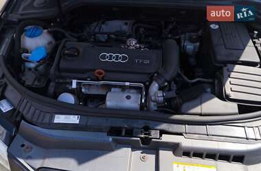 Хэтчбек Audi A3 2010 в 