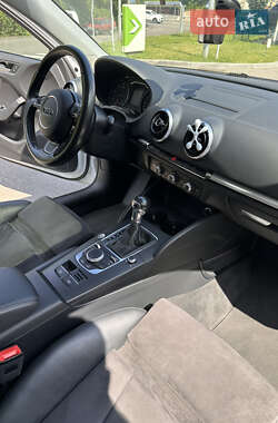 Хэтчбек Audi A3 2015 в 