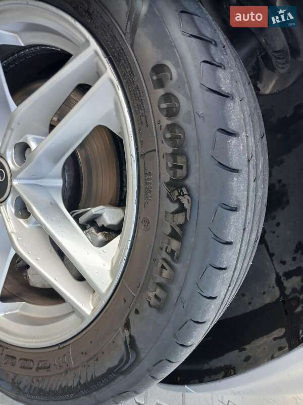 Хетчбек Audi A3 2004 в Мукачевому