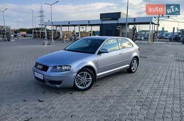 Хэтчбек Audi A3 2004 в Мукачево