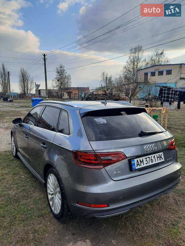 Хэтчбек Audi A3 2015 в Житомире фото 6 Хэтчбек Audi A3 2015 в Житомире