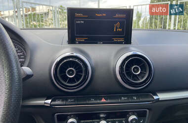 Седан Audi A3 2016 в 