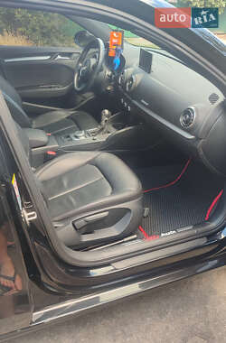 Седан Audi A3 2014 в Гадяче