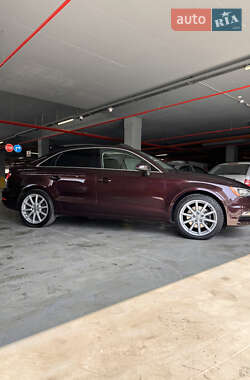 Седан Audi A3 2014 в 