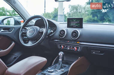 Седан Audi A3 2015 в 