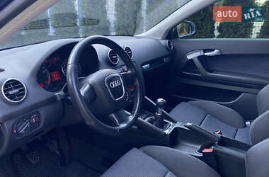 Хэтчбек Audi A3 2006 в 