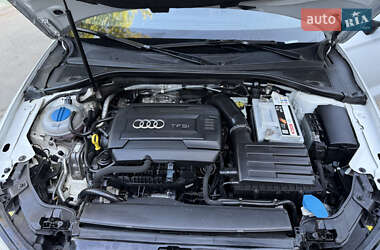 Седан Audi A3 2014 в 