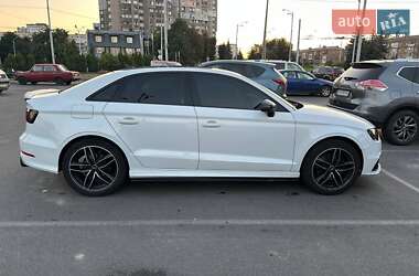 Седан Audi A3 2015 в 