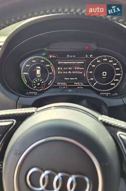 Хэтчбек Audi A3 2017 в 