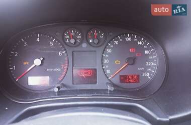 Хэтчбек Audi A3 2003 в 