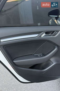 Седан Audi A3 2014 в 