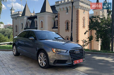 Седан Audi A3 2015 в Киеве