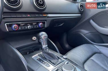 Седан Audi A3 2015 в 