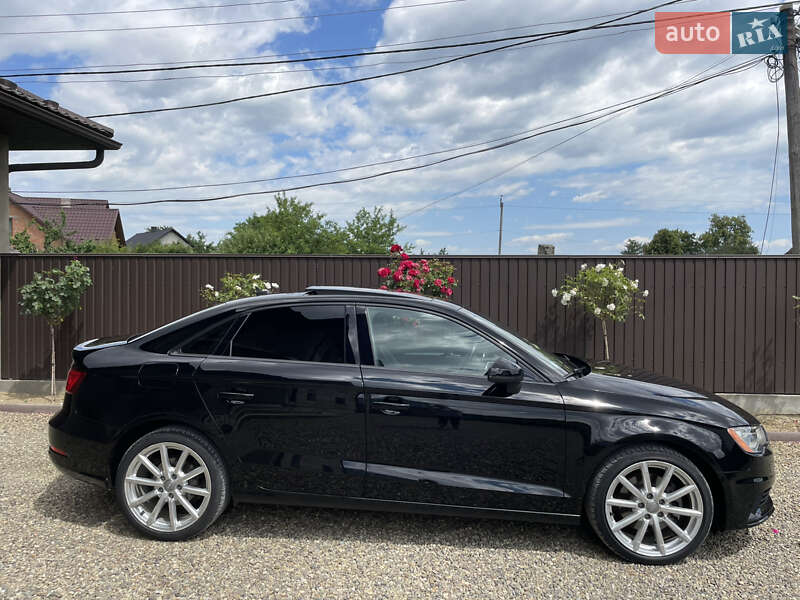 Седан Audi A3 2015 в Черновцах