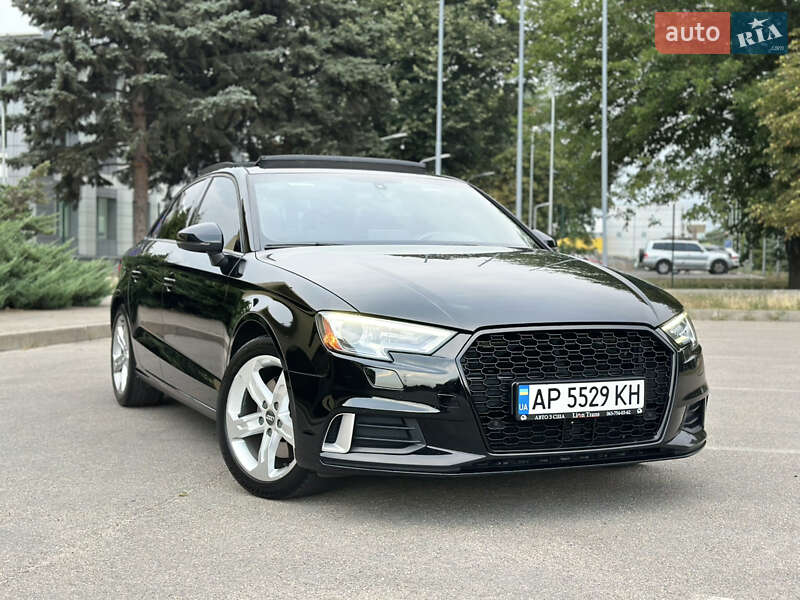 Седан Audi A3 2017 в Запорожье