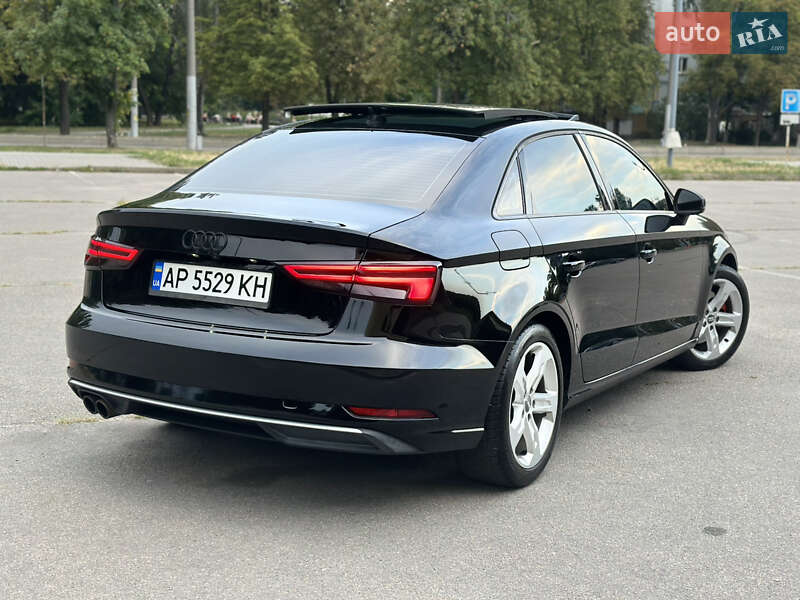 Седан Audi A3 2017 в Запорожье