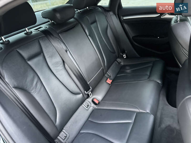 Седан Audi A3 2017 в Запорожье