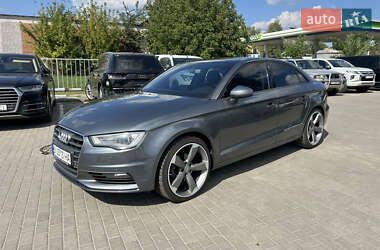 Седан Audi A3 2016 в 