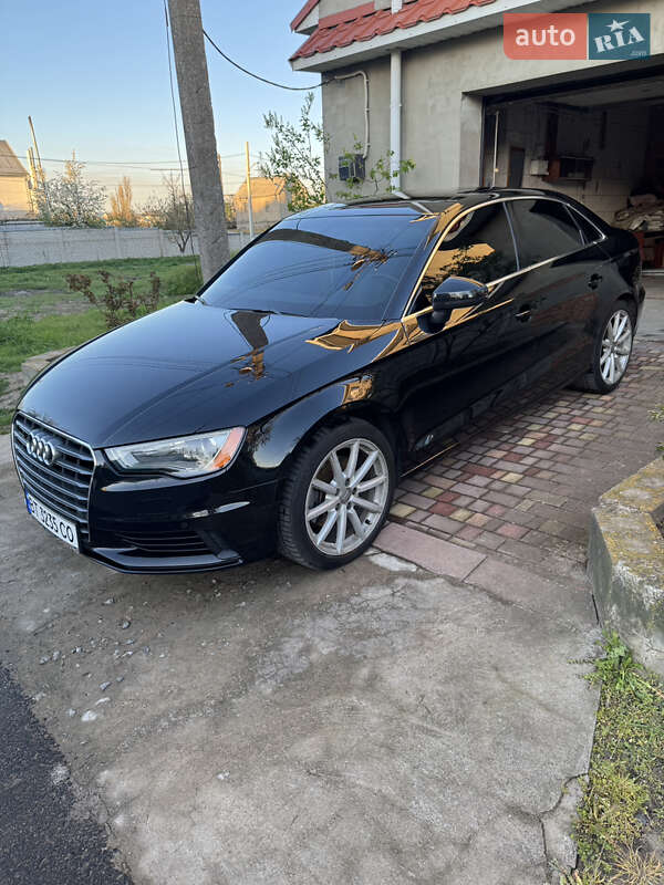Седан Audi A3 2015 в Николаеве