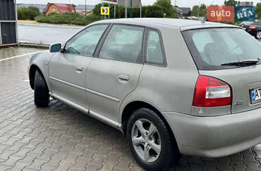 Хэтчбек Audi A3 2002 в 