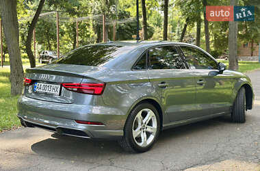 Седан Audi A3 2018 в 