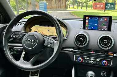 Седан Audi A3 2018 в 