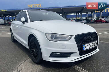 Седан Audi A3 2016 в 