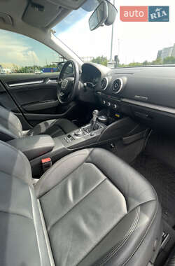 Седан Audi A3 2016 в 