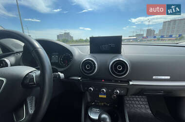 Седан Audi A3 2016 в 