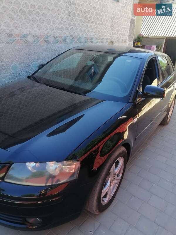 Хэтчбек Audi A3 2005 в Марганце