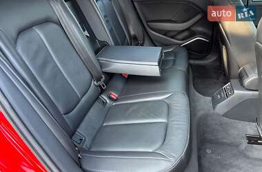 Хэтчбек Audi A3 2017 в 