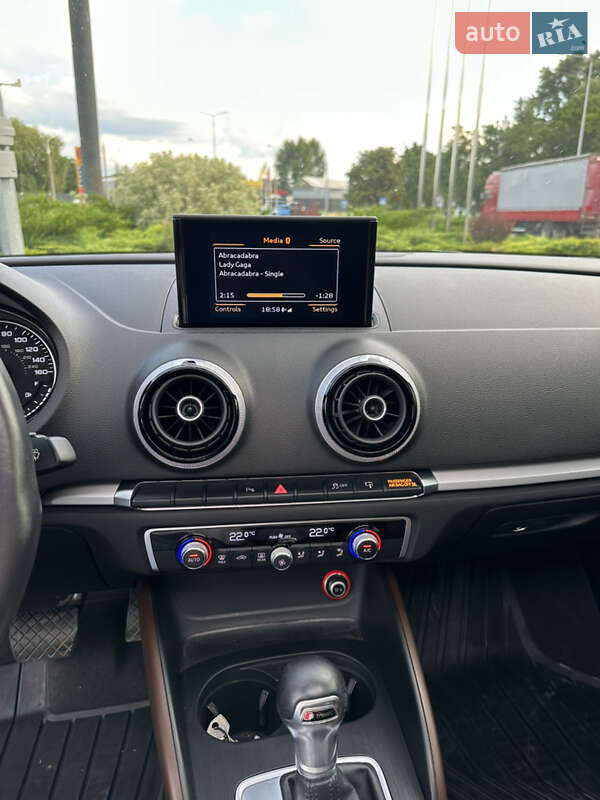 Седан Audi A3 2015 в Черкасах