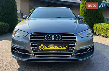Хэтчбек Audi A3 2015 в 