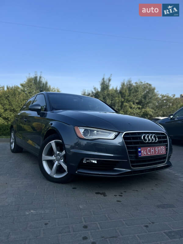Седан Audi A3 2016 в Львове
