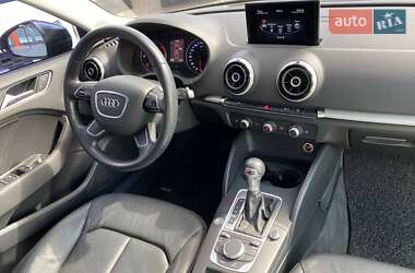 Седан Audi A3 2015 в 
