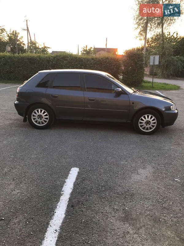 Хэтчбек Audi A3 2000 в Богородчанах