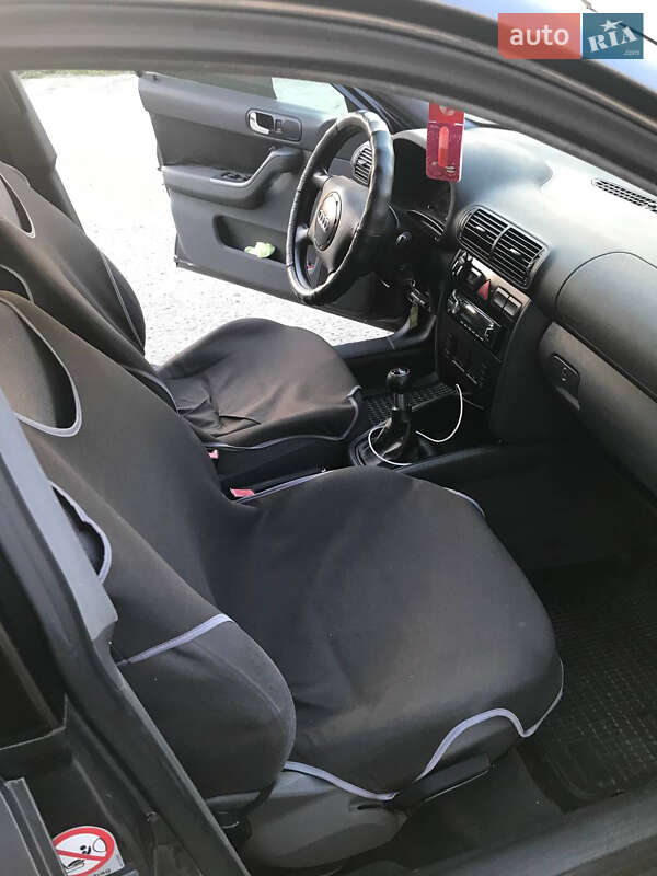 Хэтчбек Audi A3 2000 в Богородчанах