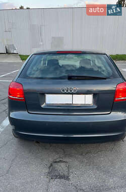 Хэтчбек Audi A3 2010 в 