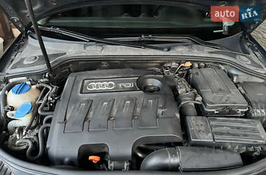 Хэтчбек Audi A3 2010 в 