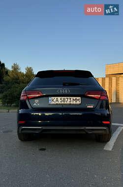 Хэтчбек Audi A3 2017 в 