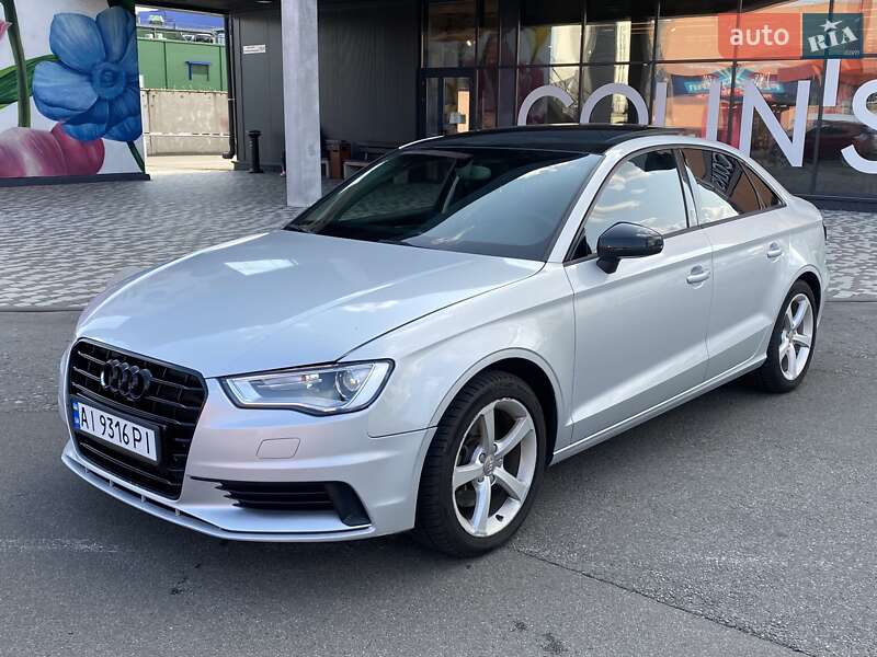 Седан Audi A3 2014 в Киеве