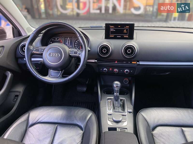 Седан Audi A3 2014 в Киеве