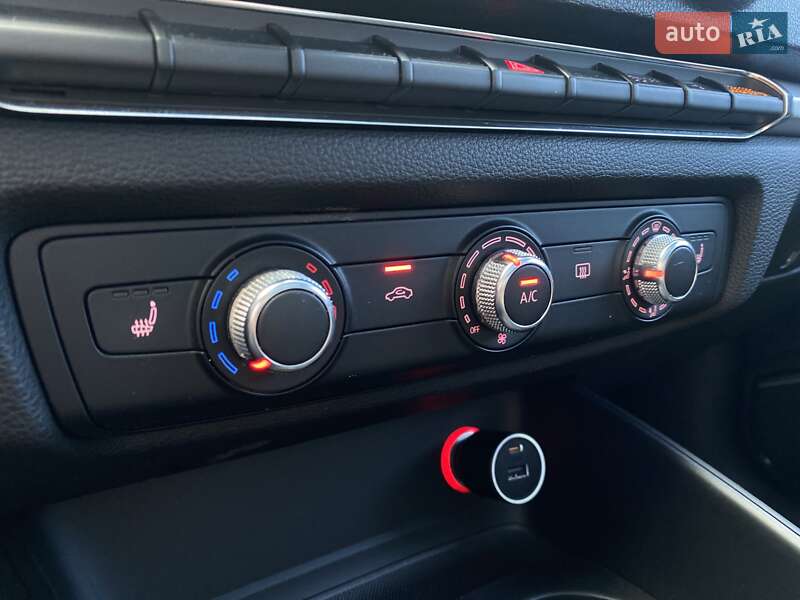 Седан Audi A3 2014 в Киеве