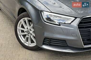 Хэтчбек Audi A3 2019 в 