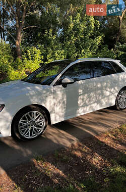 Хэтчбек Audi A3 2018 в 